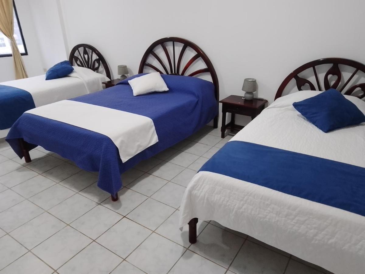 Hotel Isla Del Descanso Puerto Villamil Kültér fotó