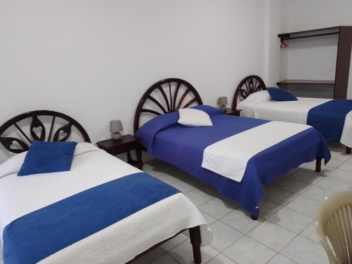 Hotel Isla Del Descanso Puerto Villamil Kültér fotó