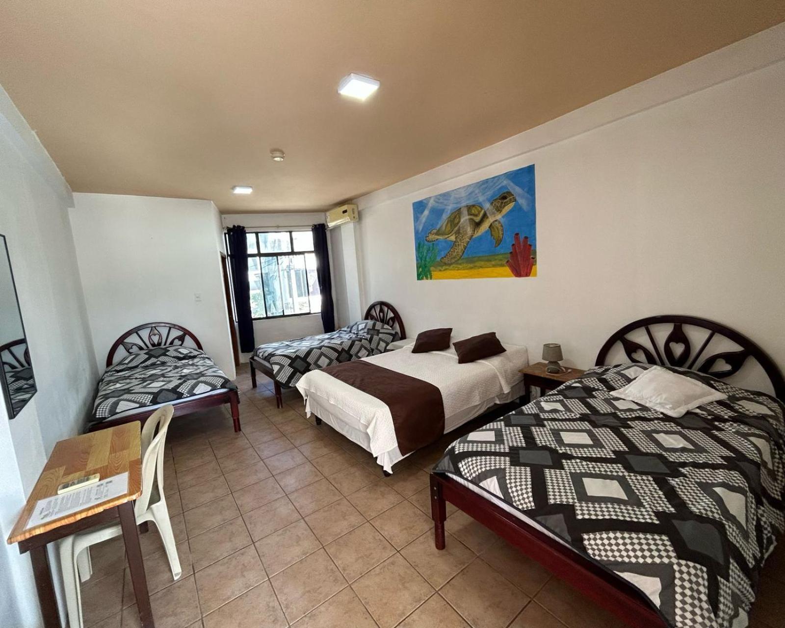 Hotel Isla Del Descanso Puerto Villamil Kültér fotó